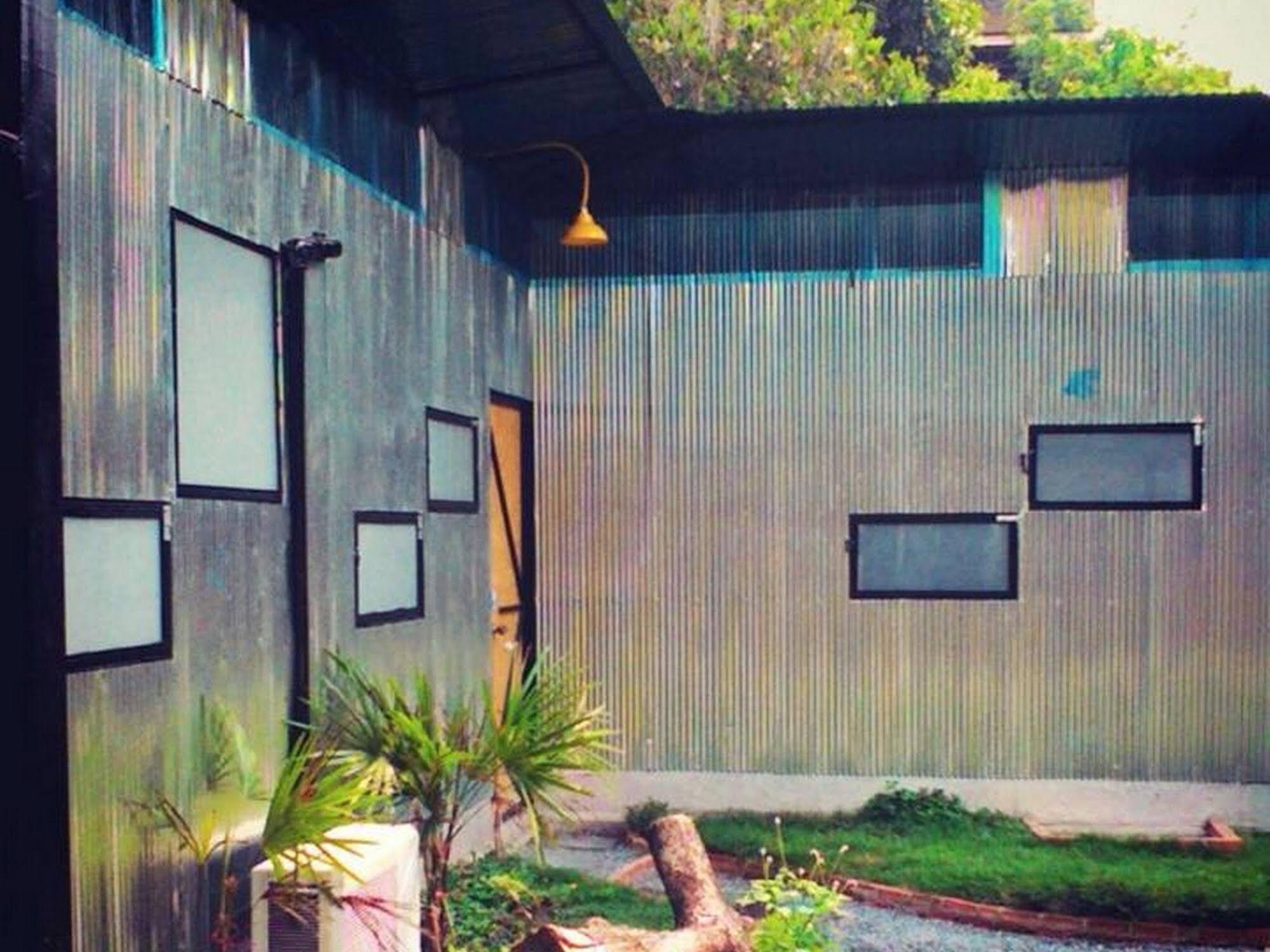 Viva Shack Hostel Csiangmaj Kültér fotó